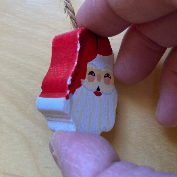 12 Vintage Wood Christmas Tree Ornaments, Made in Taiwan - Picture 8 of 9